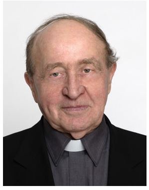 Canon Michael Crowley. Ar dheis Dé go raibh a anam dílis.